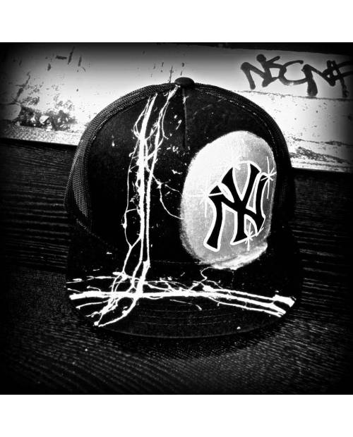 Casquette NY Trash Argent : Changez Les Couleurs !