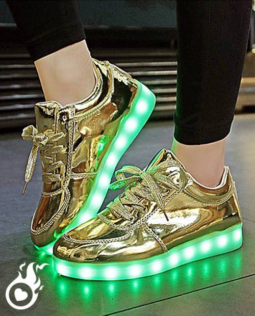 Chaussure LED Lumineuse Inédite ! Liv. Chaussures LED GRATUITE Rapide