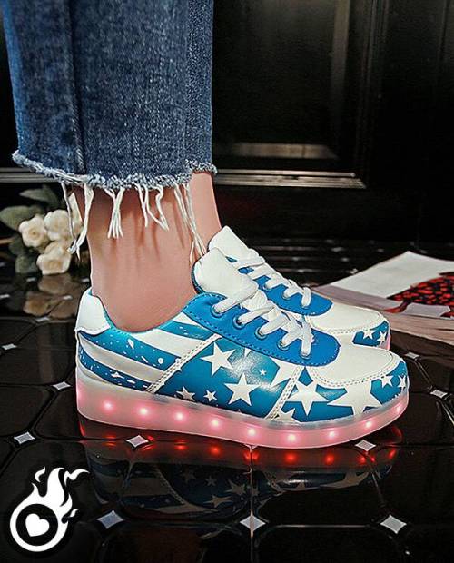 Chaussures Lumineuses LED Couple - Version Coréenne - Charge USB - Sport Basses Or/argent - Pour Fête, Plein Air